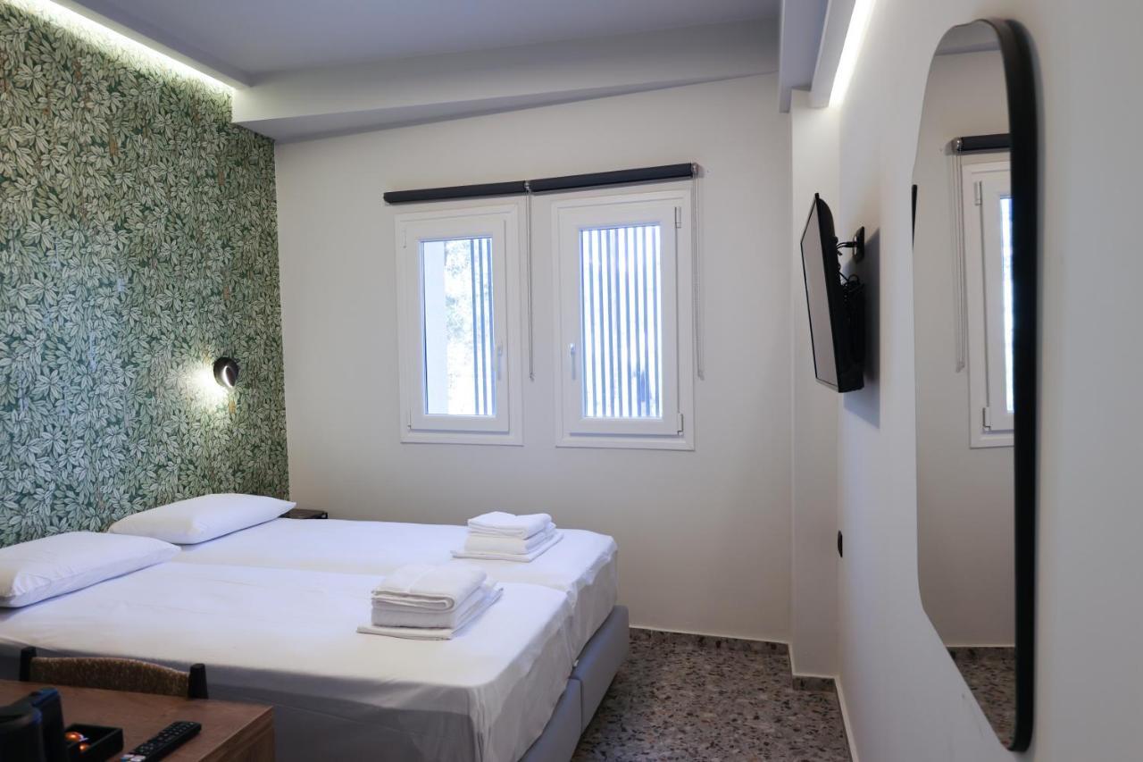 Uphill Unique Boutique Suites Skiathos Exterior foto