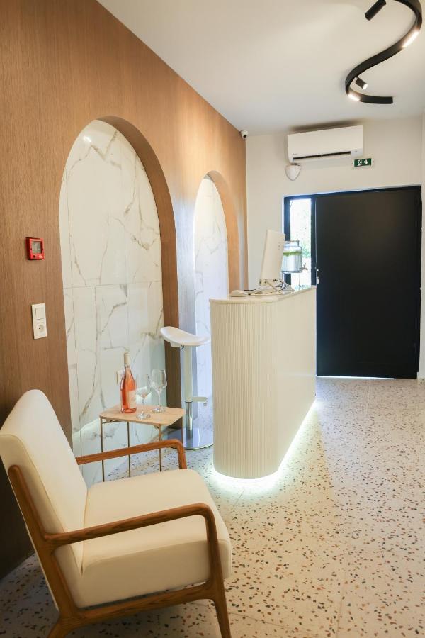 Uphill Unique Boutique Suites Skiathos Exterior foto