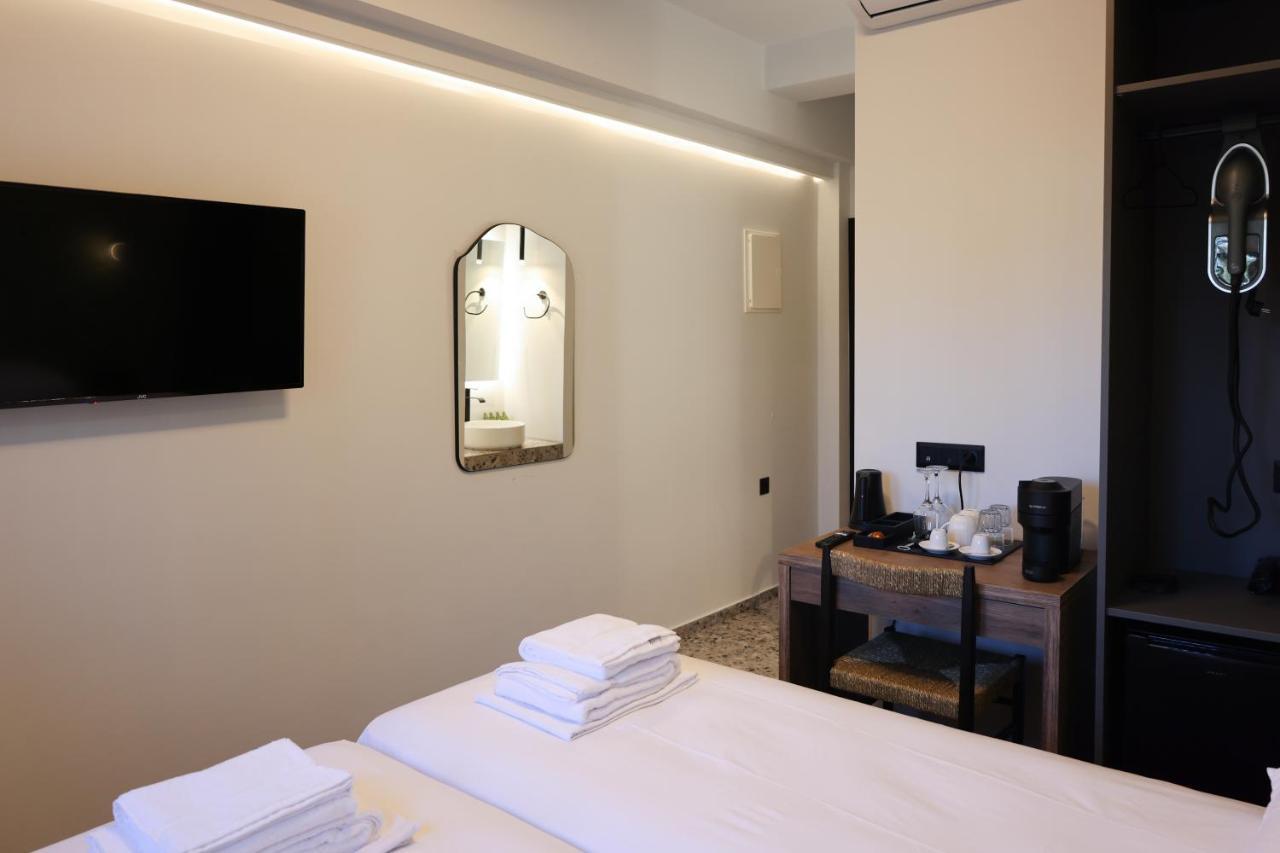 Uphill Unique Boutique Suites Skiathos Exterior foto